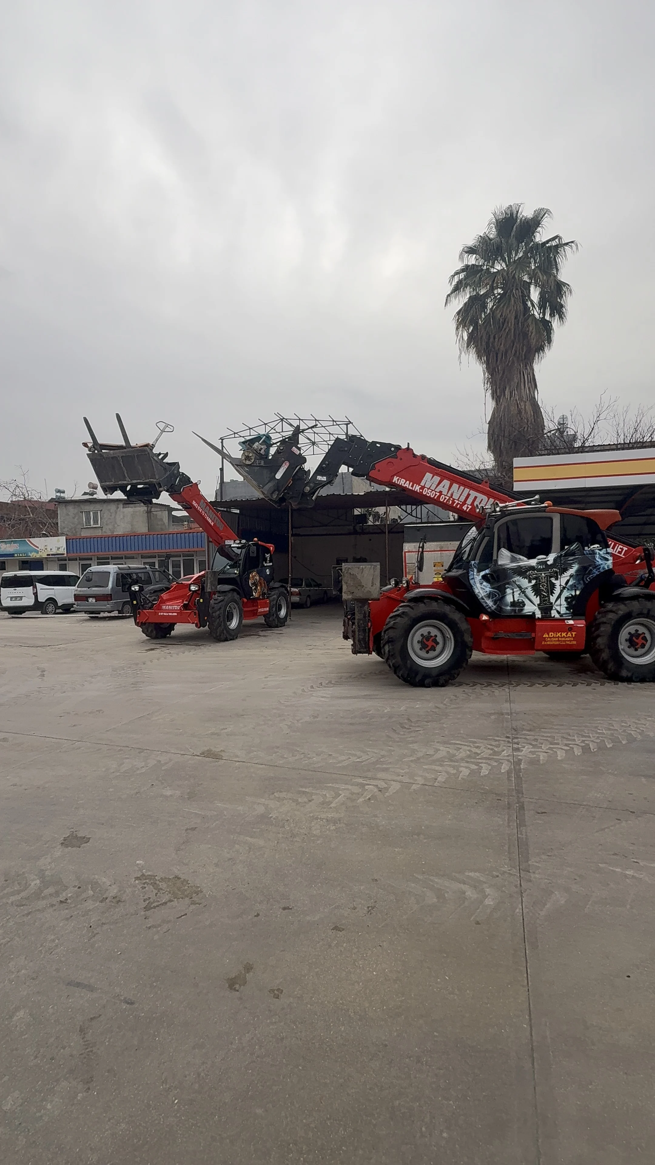 7/24 bir telefon kadar yakın 